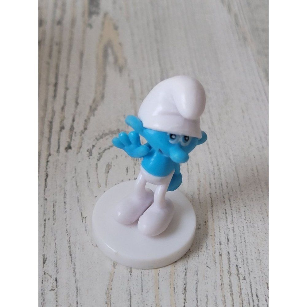 Miniature blue smurf white‎ toy figure